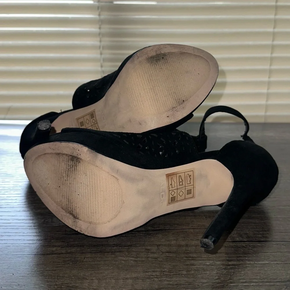Aldo Vizzola‎ Black Perforated Faux Suede Open Toe Platform 5